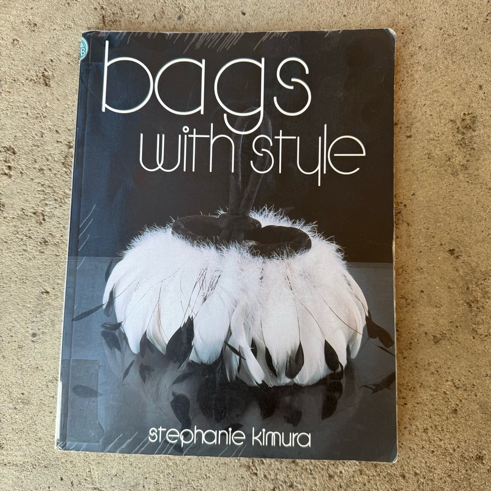 Vintage 2004 Bags With Style Book